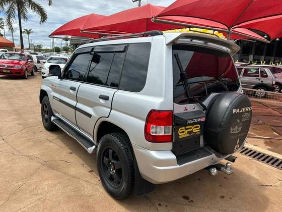 MITSUBISHI PAJERO IO 1.8 4X4 16V GASOLINA 4P MANUAL